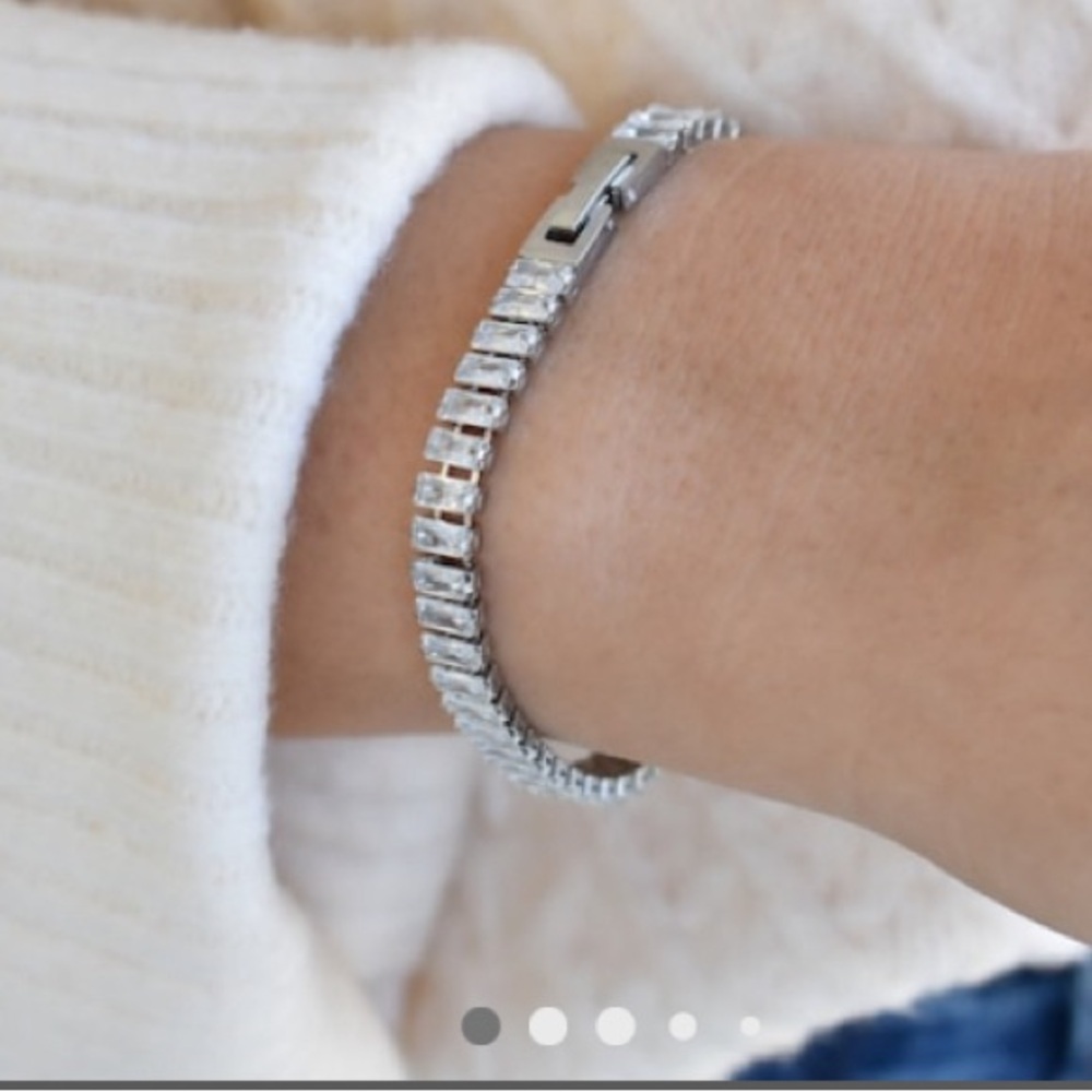 Baguette tennis bracelet